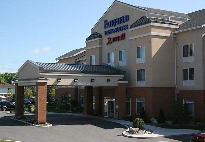 Marriott Fairfield Sudbury Hotel Exterior photo