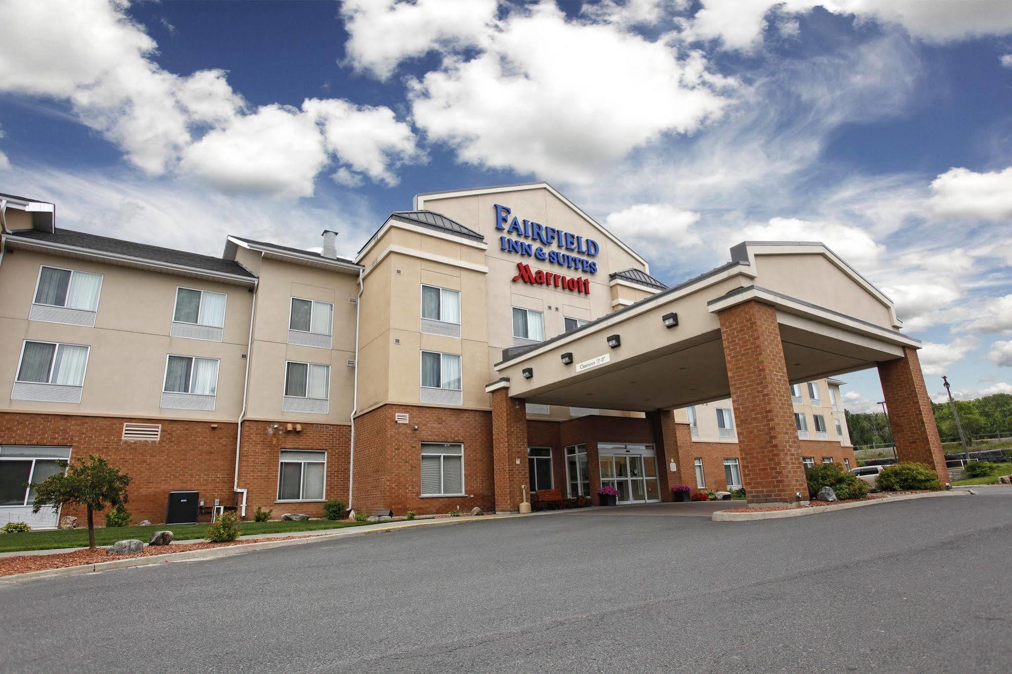 Marriott Fairfield Sudbury Hotel Exterior photo